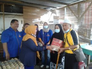 DPD NasDem Kota Lubuklinggau Berikan Bantuan Kepada Korban Kebakaran