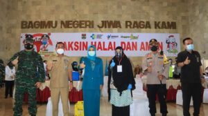 Walikota Launching Vaksin Perdana Covid-19 Di LubukLinggau