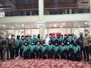 Wakil Bupati dan Ketua KONI Musi Rawas Lepas Tim Women Open Sriwijaya FC Championship