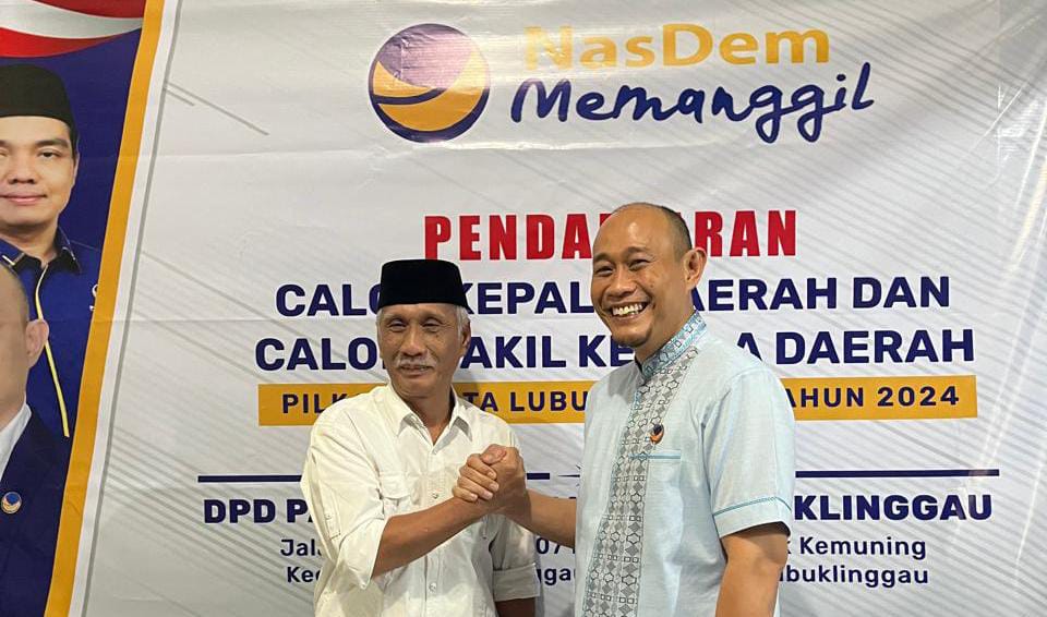 Dengan Niat Baik “Bismillah” H. Rustam Effendi Ambil Berkas Bacakada di DPD NasDem Kota Lubuk Linggau