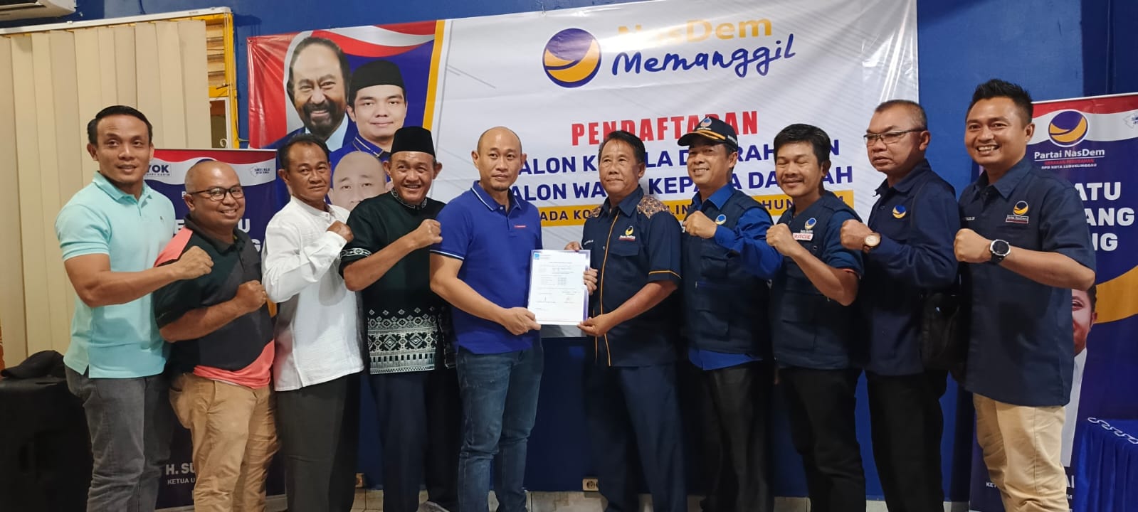 H. Rachmat Hidayat Kembalikan Berkas Pendaftaran Bacalon Walikota di NasDem Lubuk Linggau