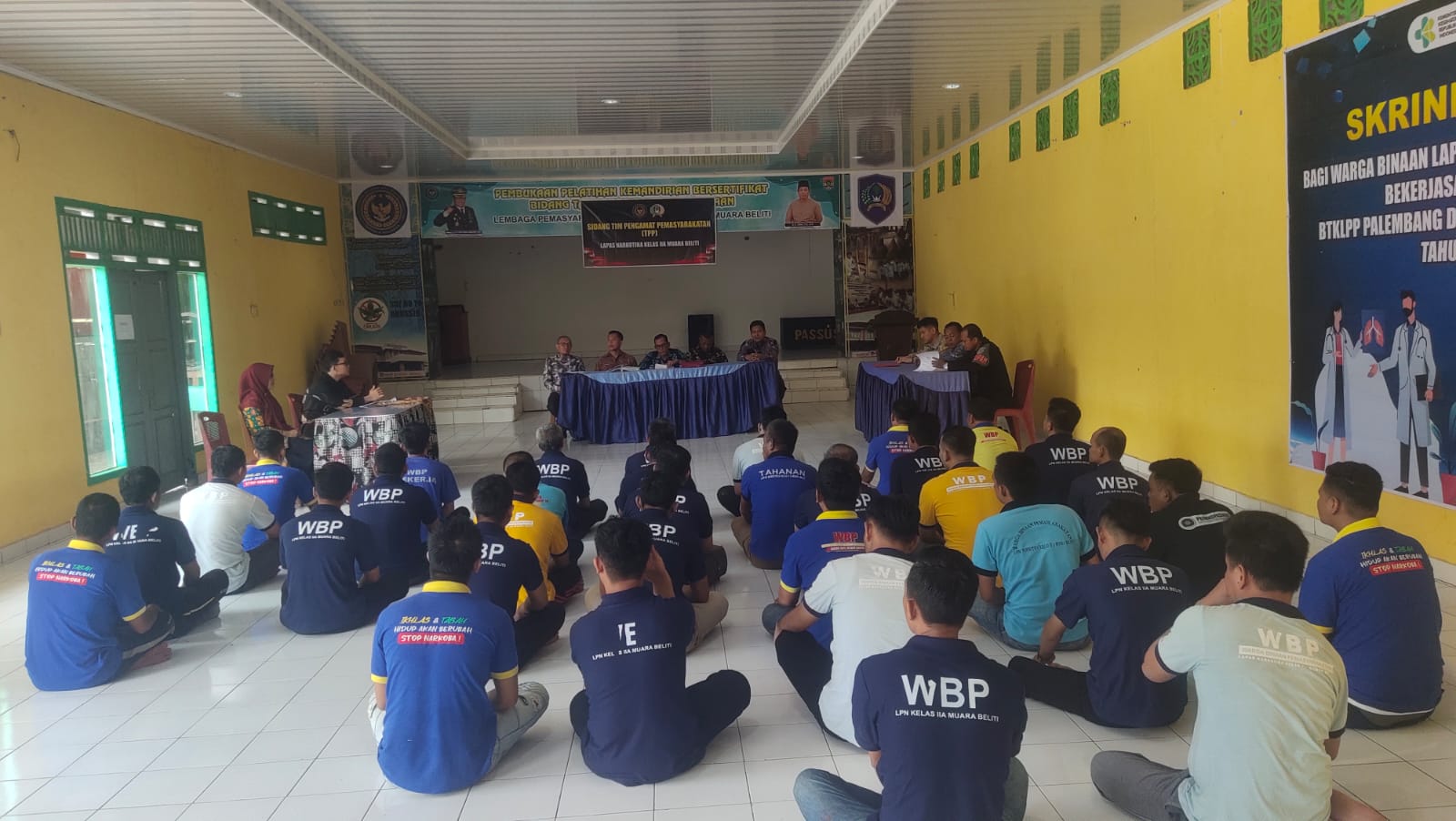 Sejumlah Warga Binaan Lapas Narkotika Muara Beliti Ikuti Sidang Tim Pengamat Pemasyarakatan