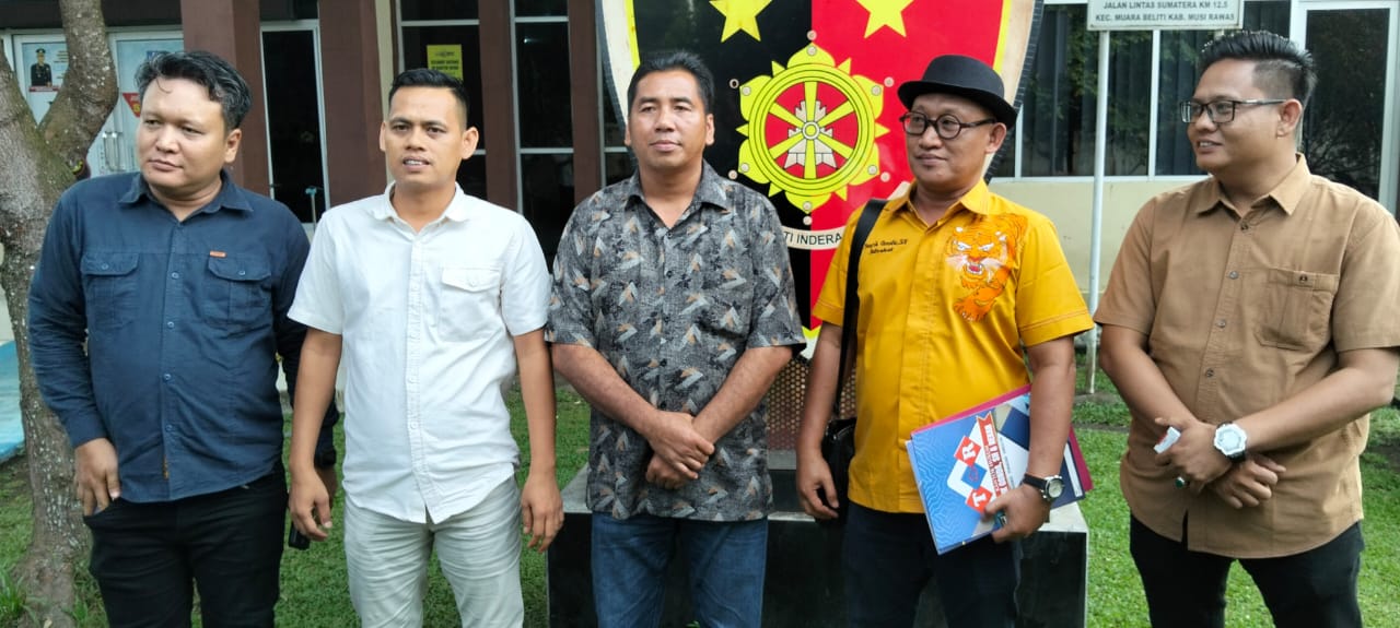 Kasus Dugaan Pencemaran Nama Baik, Anggota DPRD Musi Rawas Internasional Hadiri Klarifikasi di Polres