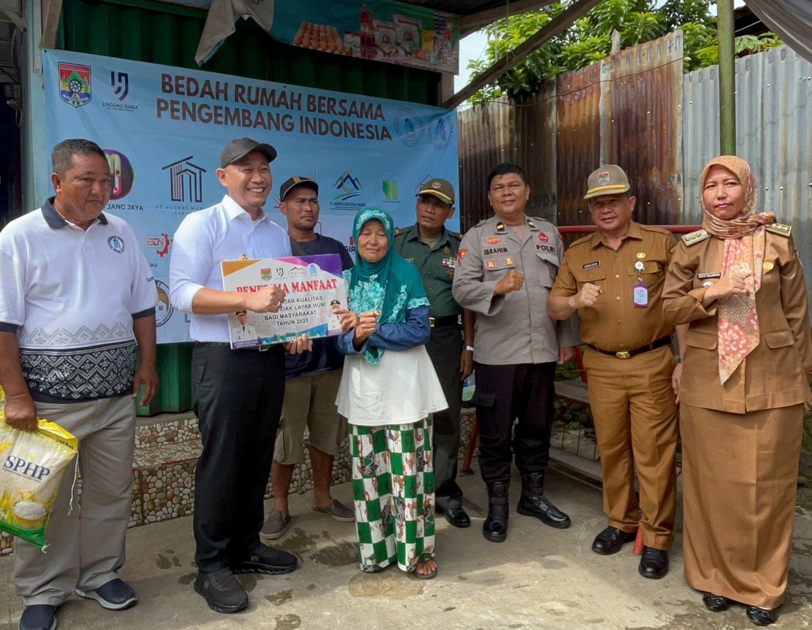 Wali Kota Lubuklinggau Resmikan Program RTLH 2025, CSR Pengembang Indonesia Ikut Berperan
